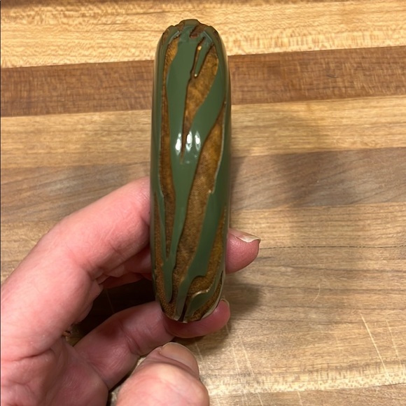 LOUIS VUITTON Graffiti Lacquered Wood Khaki Green - Picture 5 of 13